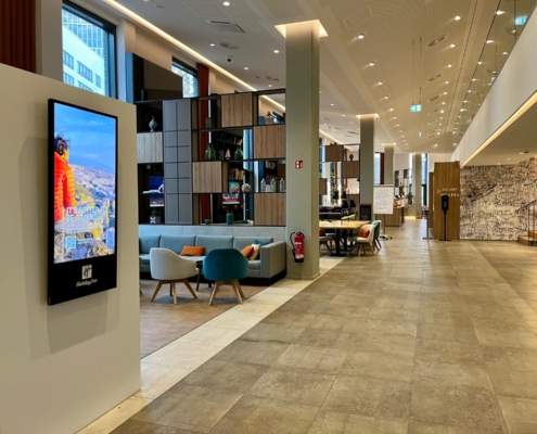 Digital Screen Holiday Inn Hamburg Hafencity